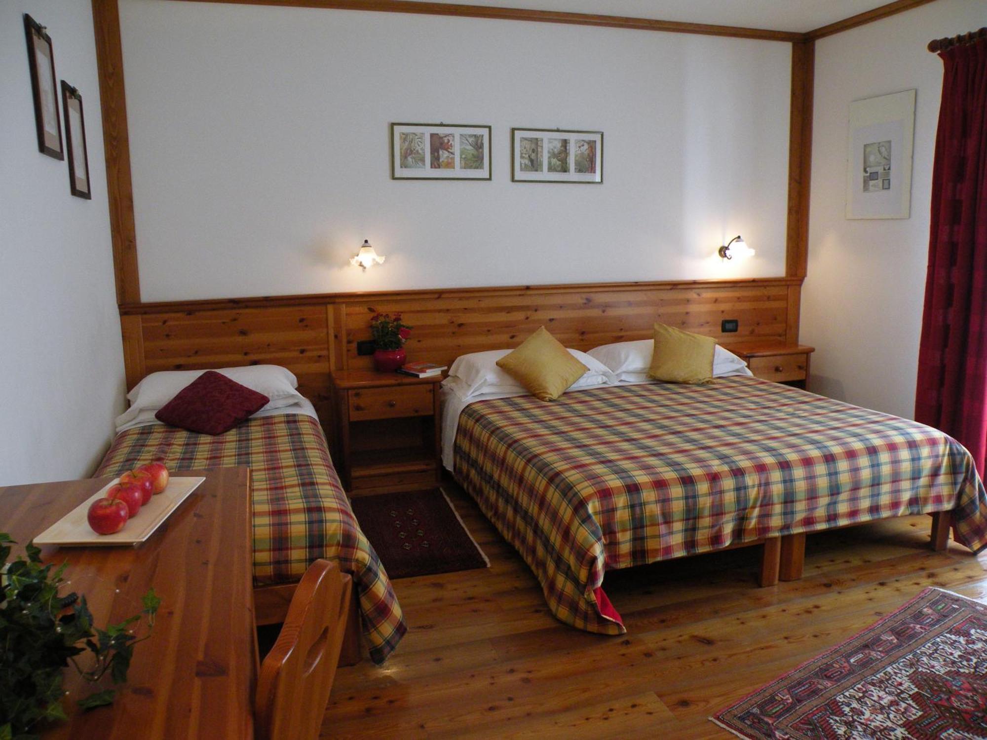 Hotel Garni Civetta Сельва-ди-Кадоре Экстерьер фото